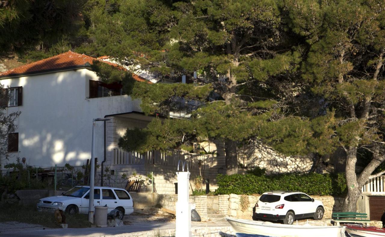 Apartments By The Sea Brela, Makarska - 11821 ภายนอก รูปภาพ