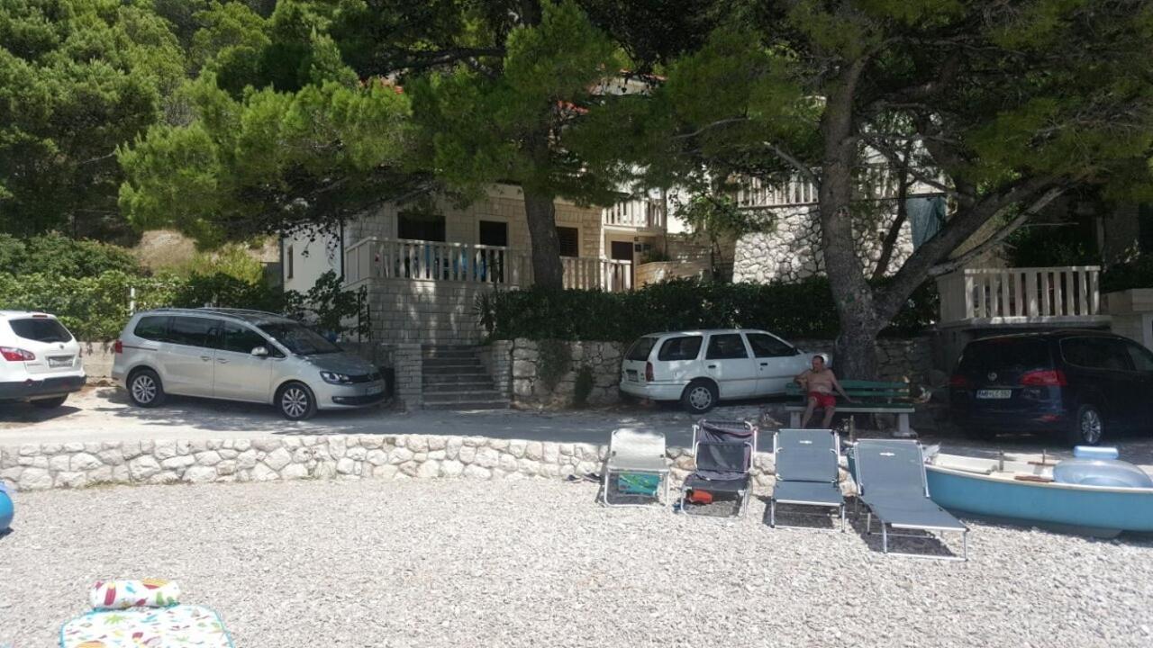 Apartments By The Sea Brela, Makarska - 11821 ภายนอก รูปภาพ