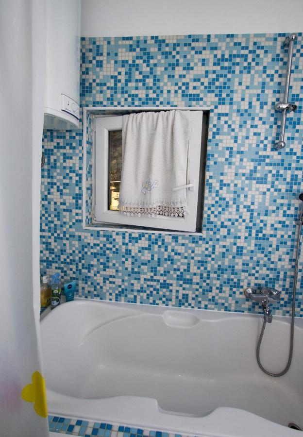 Apartments By The Sea Brela, Makarska - 11821 ภายนอก รูปภาพ
